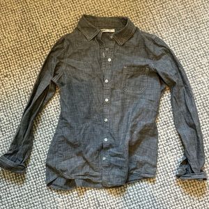 Old Navy Gray Button Down Shirt with Pointed Collar